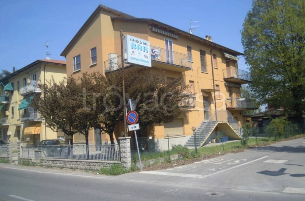 negozio in vendita a Sala Bolognese in zona Osteria Nuova