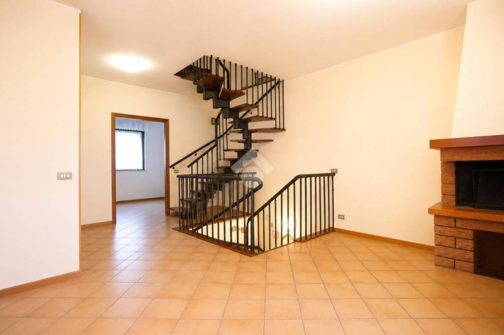 casa indipendente in vendita a Sala Bolognese in zona Padulle