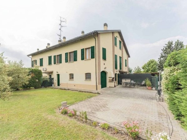 casa indipendente in vendita a Sala Bolognese in zona Sala