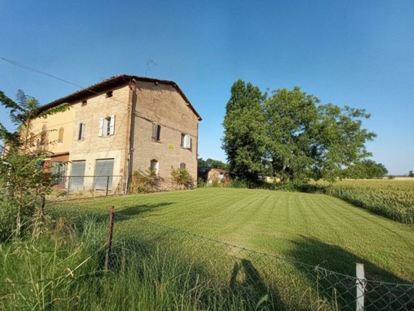 casa indipendente in vendita a Sala Bolognese in zona Osteria Nuova