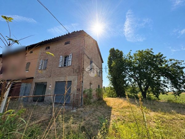 casa indipendente in vendita a Sala Bolognese in zona Padulle