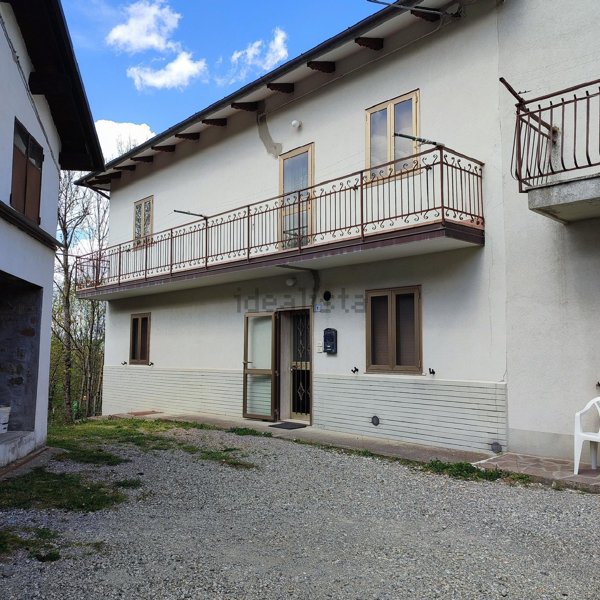 casa indipendente a San Benedetto Val di Sambro in zona Castel dell'Alpi