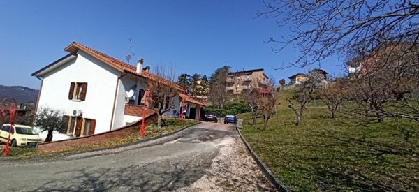 casa indipendente in vendita a San Benedetto Val di Sambro