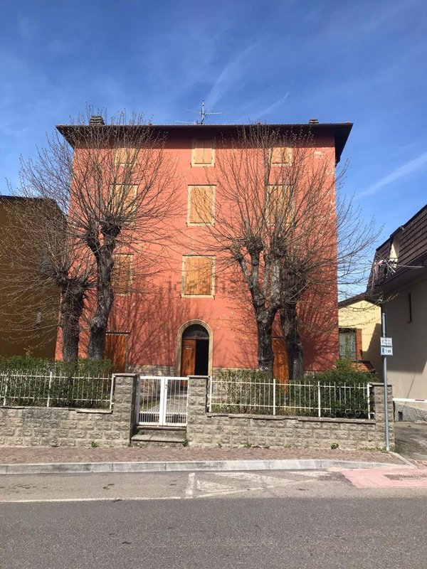 appartamento a San Benedetto Val di Sambro in zona Madonna dei Fornelli
