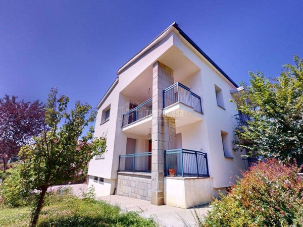 casa indipendente a San Benedetto Val di Sambro in zona Piano del Voglio