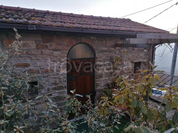 casa indipendente in vendita a San Benedetto Val di Sambro