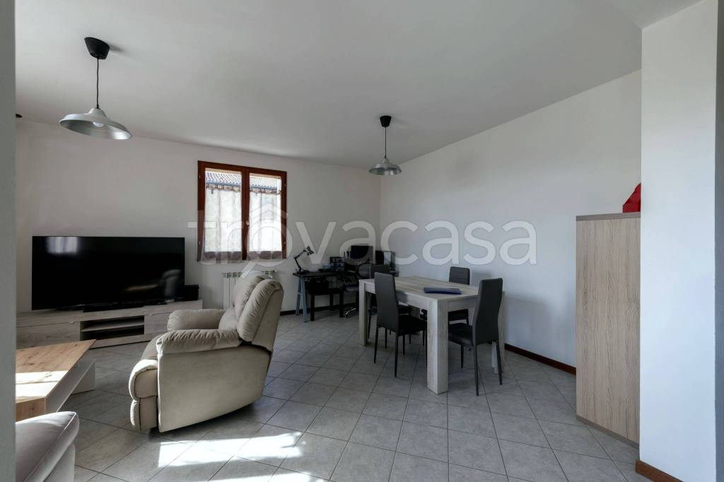 appartamento a San Benedetto Val di Sambro in zona Madonna dei Fornelli