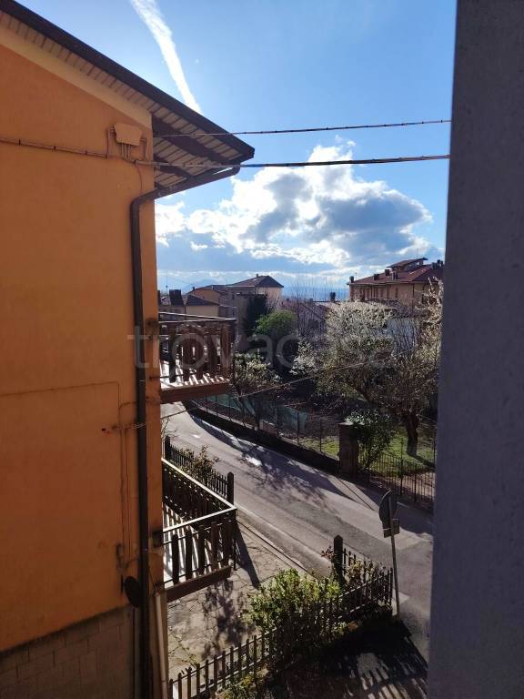 appartamento a San Benedetto Val di Sambro in zona Madonna dei Fornelli