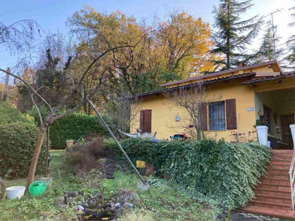 casa indipendente in vendita a San Benedetto Val di Sambro