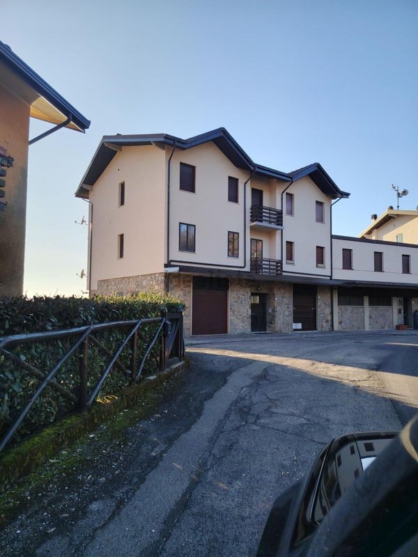 appartamento in vendita a San Benedetto Val di Sambro