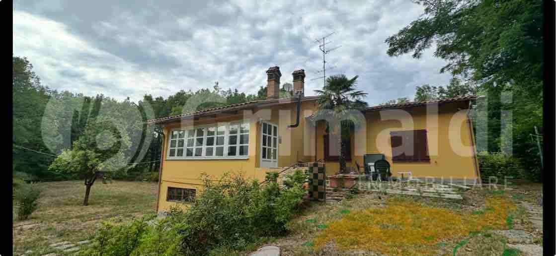 casa indipendente in vendita a San Benedetto Val di Sambro
