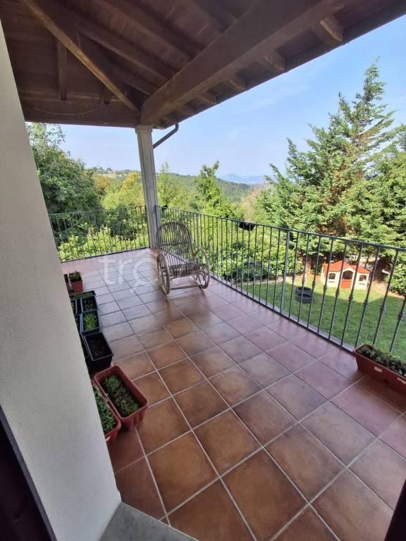 casa indipendente a San Benedetto Val di Sambro in zona Madonna dei Fornelli