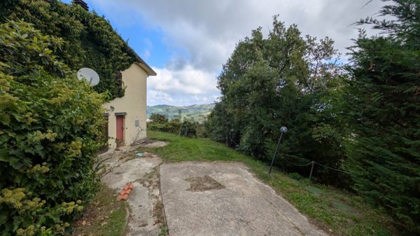 appartamento in vendita a San Benedetto Val di Sambro in zona Monteacuto Vallese