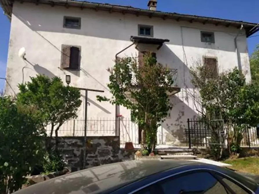 casa indipendente a San Benedetto Val di Sambro in zona Monte Fredente