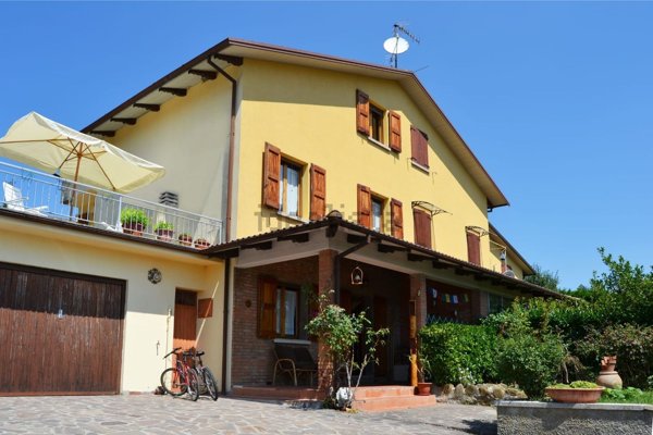 casa indipendente a San Benedetto Val di Sambro in zona Madonna dei Fornelli