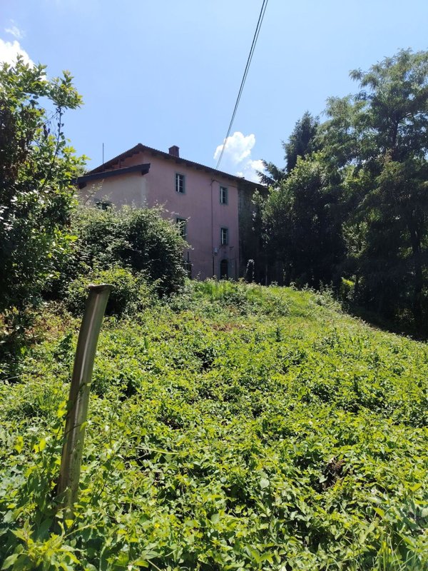 casa indipendente in vendita a San Benedetto Val di Sambro