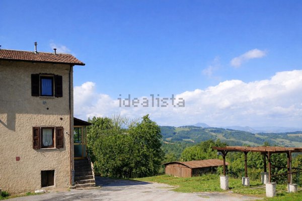 casa indipendente a San Benedetto Val di Sambro in zona Madonna dei Fornelli