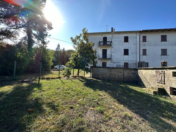 casa indipendente a San Benedetto Val di Sambro in zona Piano del Voglio