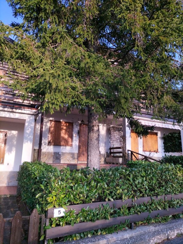 casa indipendente a San Benedetto Val di Sambro in zona Madonna dei Fornelli