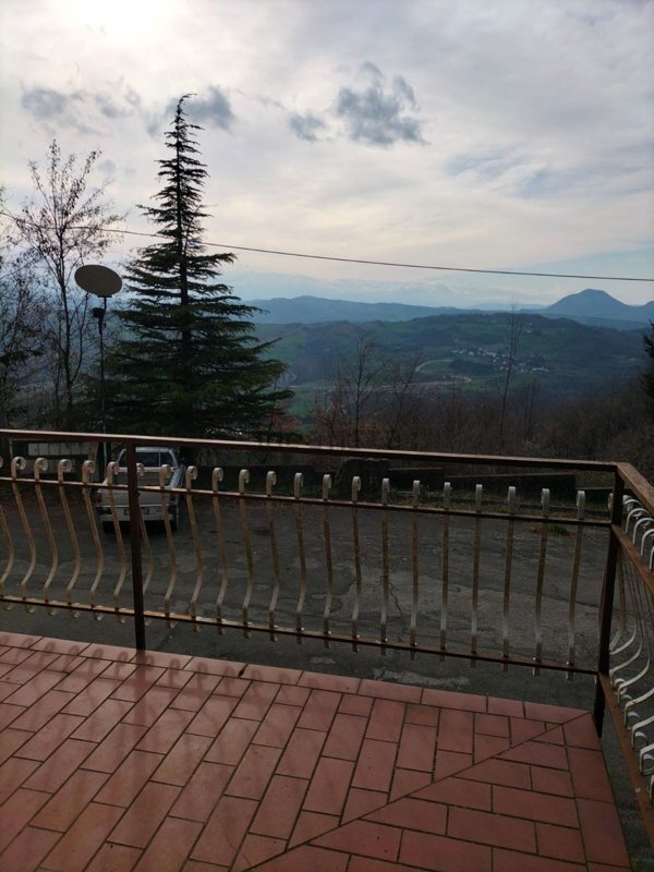 appartamento in vendita a San Benedetto Val di Sambro in zona Piano del Voglio