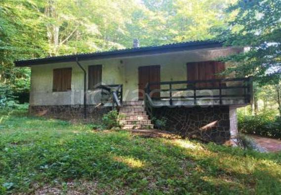 casa indipendente in vendita a San Benedetto Val di Sambro