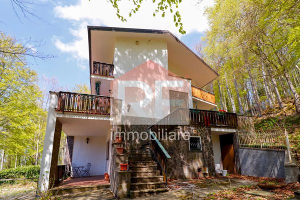 casa indipendente a San Benedetto Val di Sambro in zona Piano del Voglio