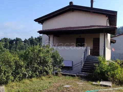 casa indipendente a San Benedetto Val di Sambro in zona Piano del Voglio
