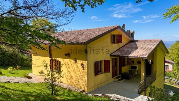 casa indipendente in vendita a San Benedetto Val di Sambro