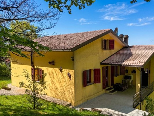 casa indipendente a San Benedetto Val di Sambro in zona Pian di Balestra