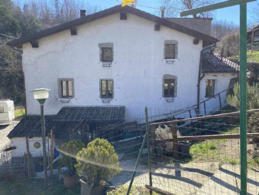 casa indipendente in vendita a San Benedetto Val di Sambro in zona Qualto