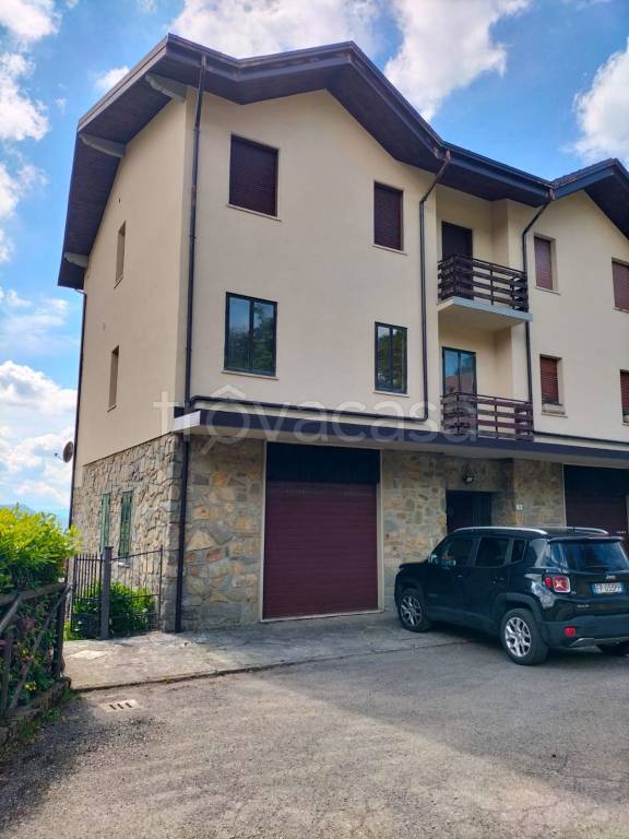 appartamento in vendita a San Benedetto Val di Sambro in zona Piano del Voglio
