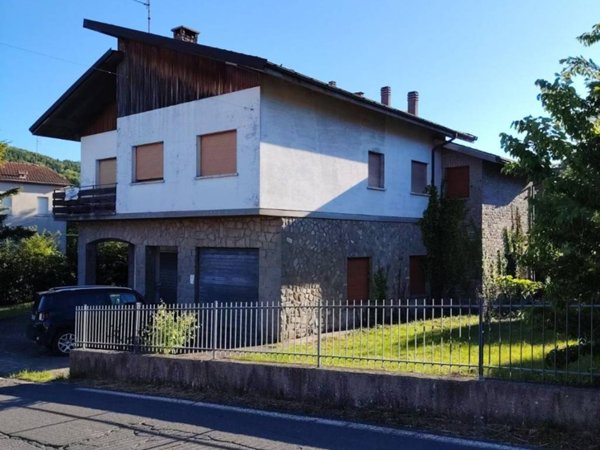 casa indipendente a San Benedetto Val di Sambro in zona Madonna dei Fornelli