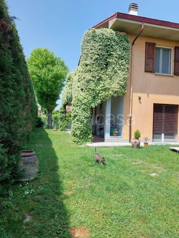 casa indipendente in vendita a San Giorgio di Piano in zona Stiatico