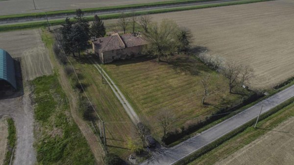 casale in vendita a San Giorgio di Piano in zona Cinquanta