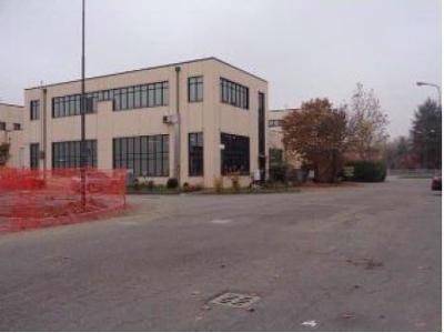 locale commerciale in vendita a San Giorgio di Piano