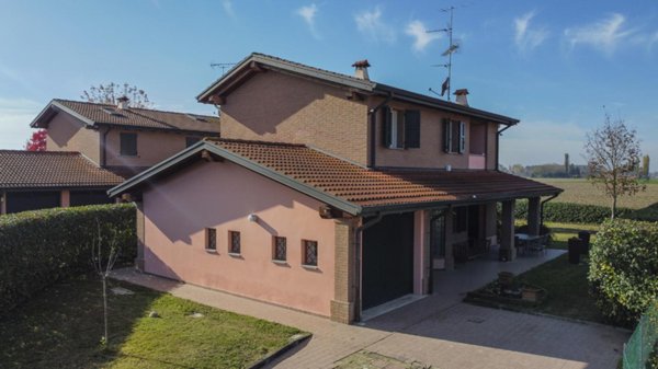 casa indipendente in vendita a San Giorgio di Piano in zona Gherghenzano