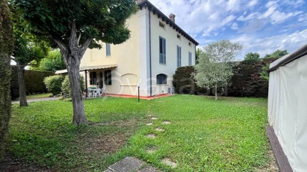 casa indipendente in vendita a San Giorgio di Piano in zona Stiatico