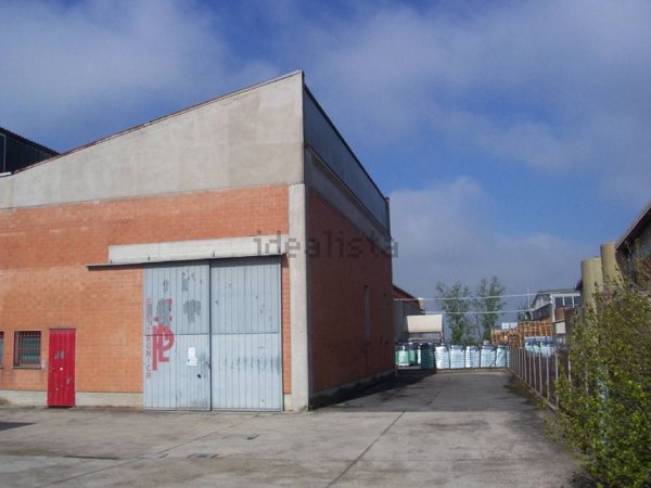 ufficio in vendita a San Giorgio di Piano in zona Stiatico