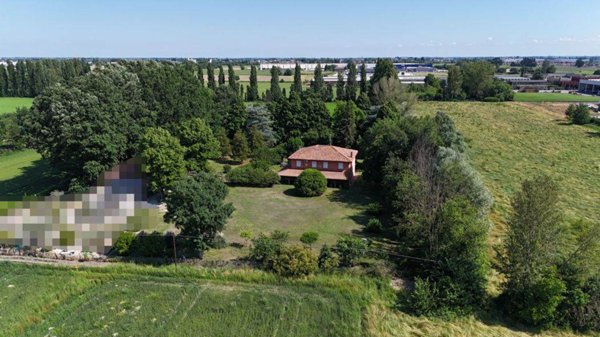 casa indipendente in vendita a San Giorgio di Piano in zona Stiatico