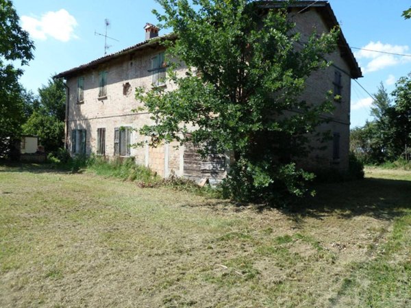 casa indipendente in vendita a San Giovanni in Persiceto in zona Zenerigolo