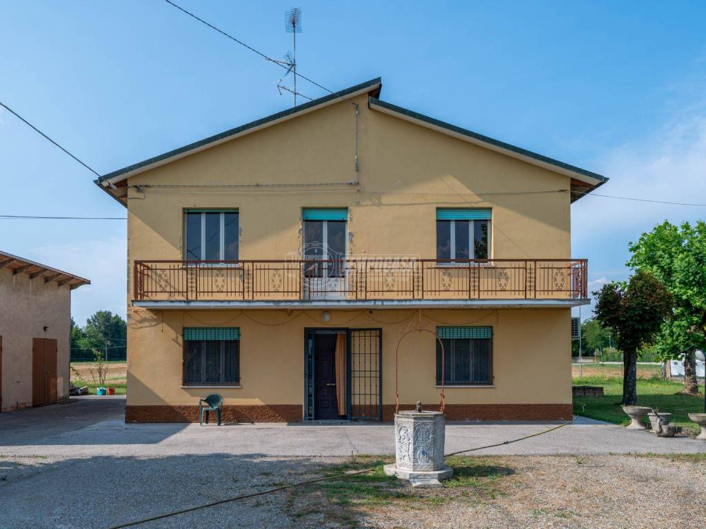 casa indipendente in vendita a San Giovanni in Persiceto in zona Decima