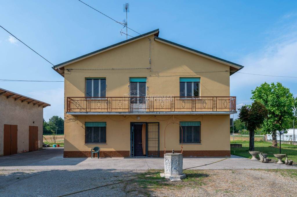 casa indipendente in vendita a San Giovanni in Persiceto in zona Decima
