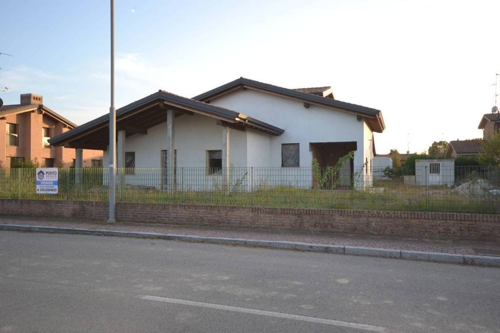 casa indipendente in vendita a San Giovanni in Persiceto in zona Decima