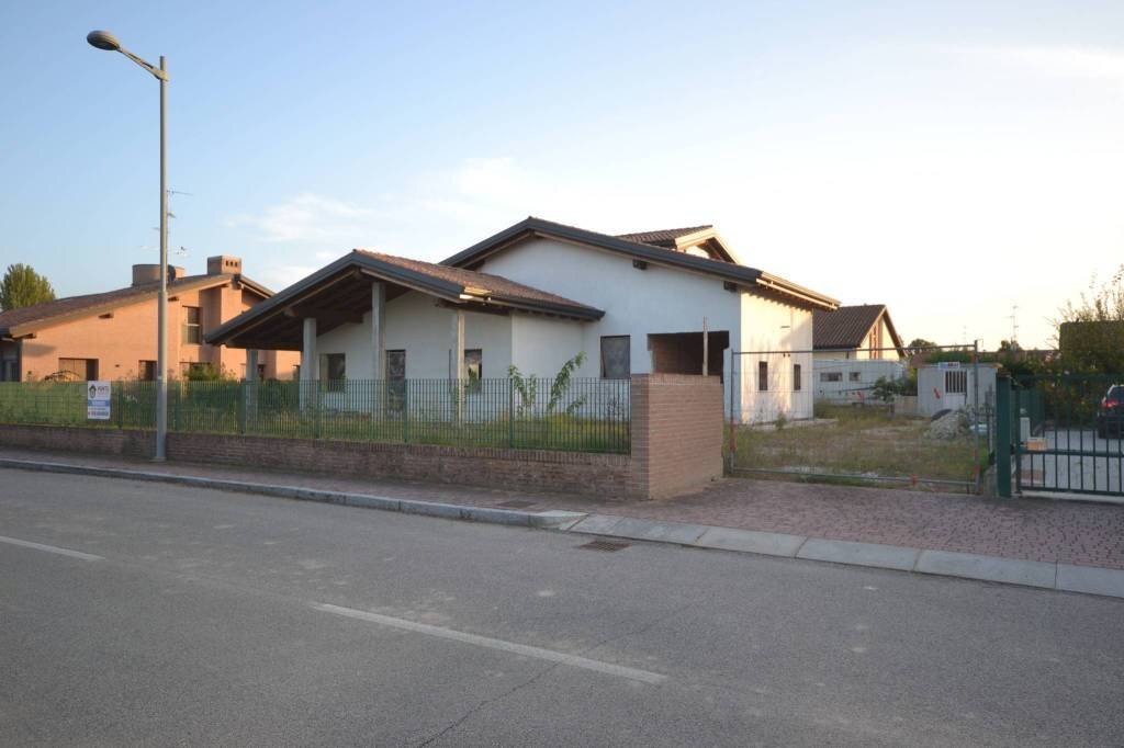 casa indipendente in vendita a San Giovanni in Persiceto in zona Decima