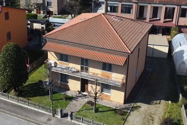 casa indipendente in vendita a San Giovanni in Persiceto in zona Decima