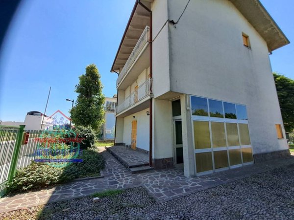 casa indipendente in vendita a San Giovanni in Persiceto in zona Decima