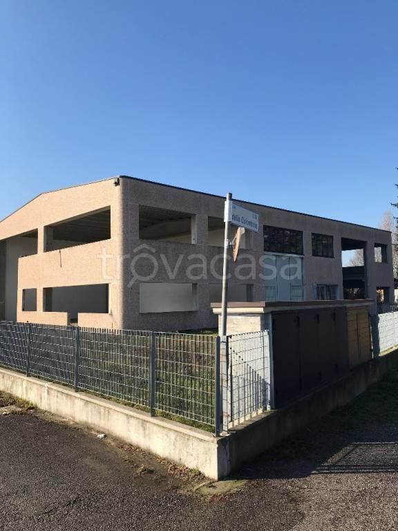 locale commerciale in vendita a San Giovanni in Persiceto in zona Budrie