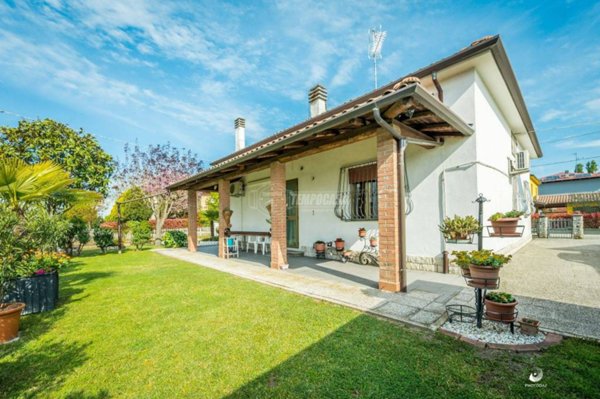 casa indipendente in vendita a San Giovanni in Persiceto in zona Decima