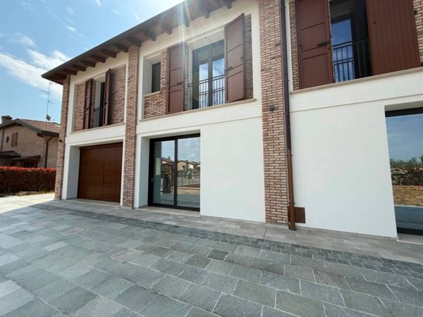 casa indipendente in vendita a San Giovanni in Persiceto in zona La Villa