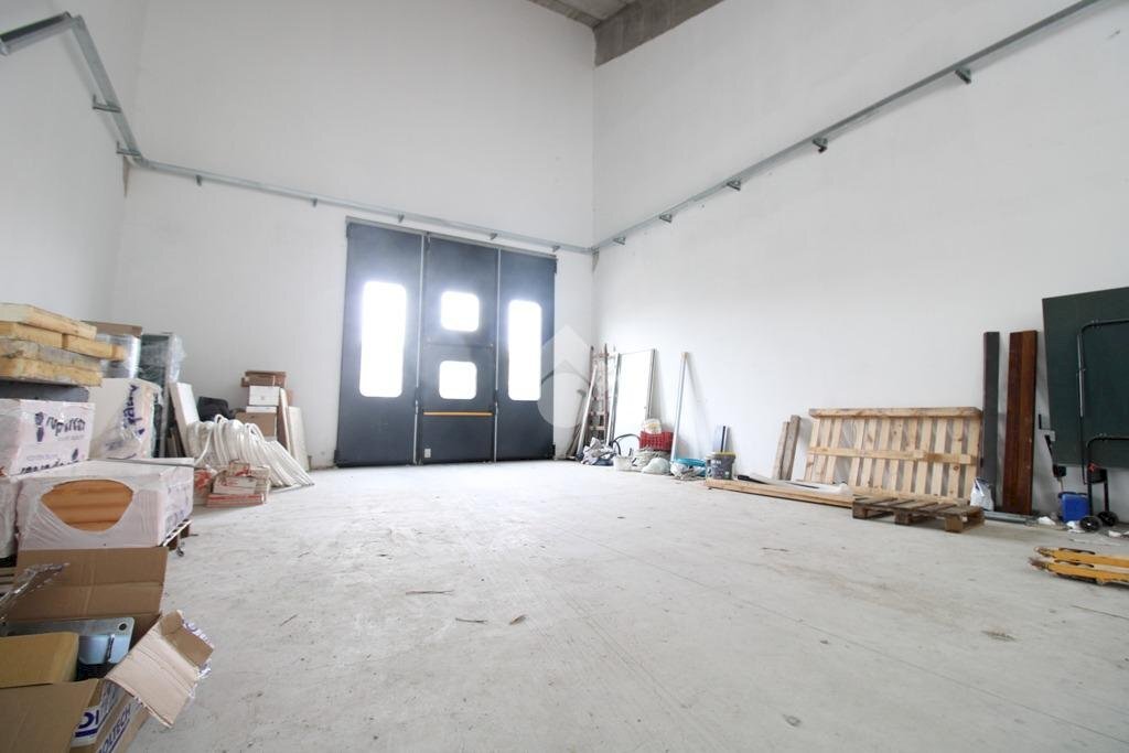 ufficio in vendita a San Giovanni in Persiceto